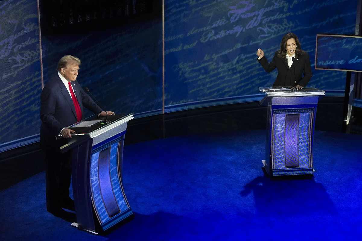 Donald Trump e Kamala Harris durante il loro dibattito televisivo