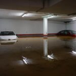 Un garage inondato a Llombai